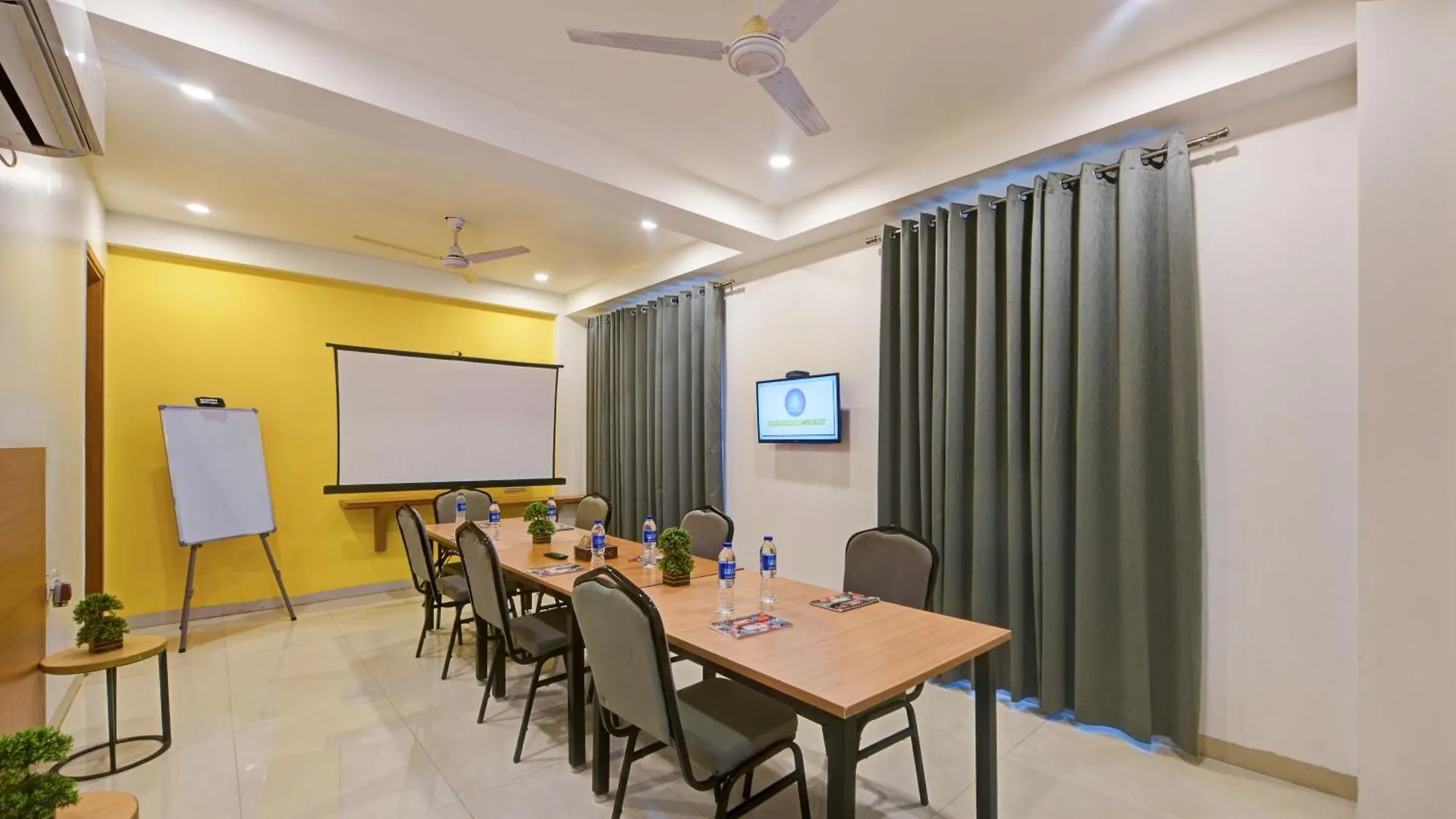 Aamantran Residency Hotel, Sohna Road, Sector 49, Gurugram Gurgaon Hotel